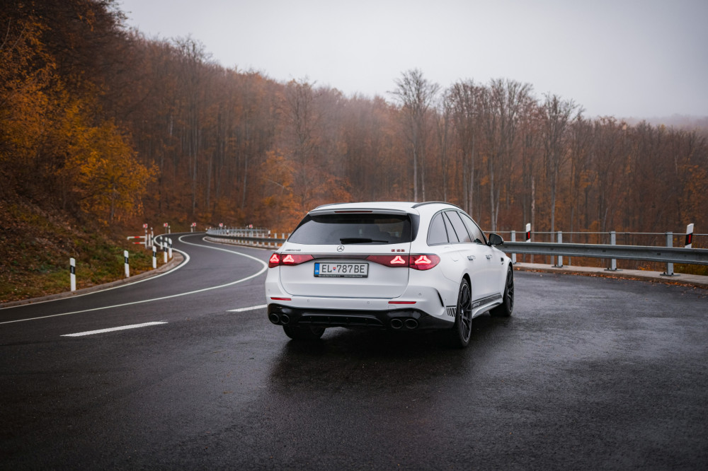 Mercedes-AMG E 53 HYBRID 4MATIC+ kombi